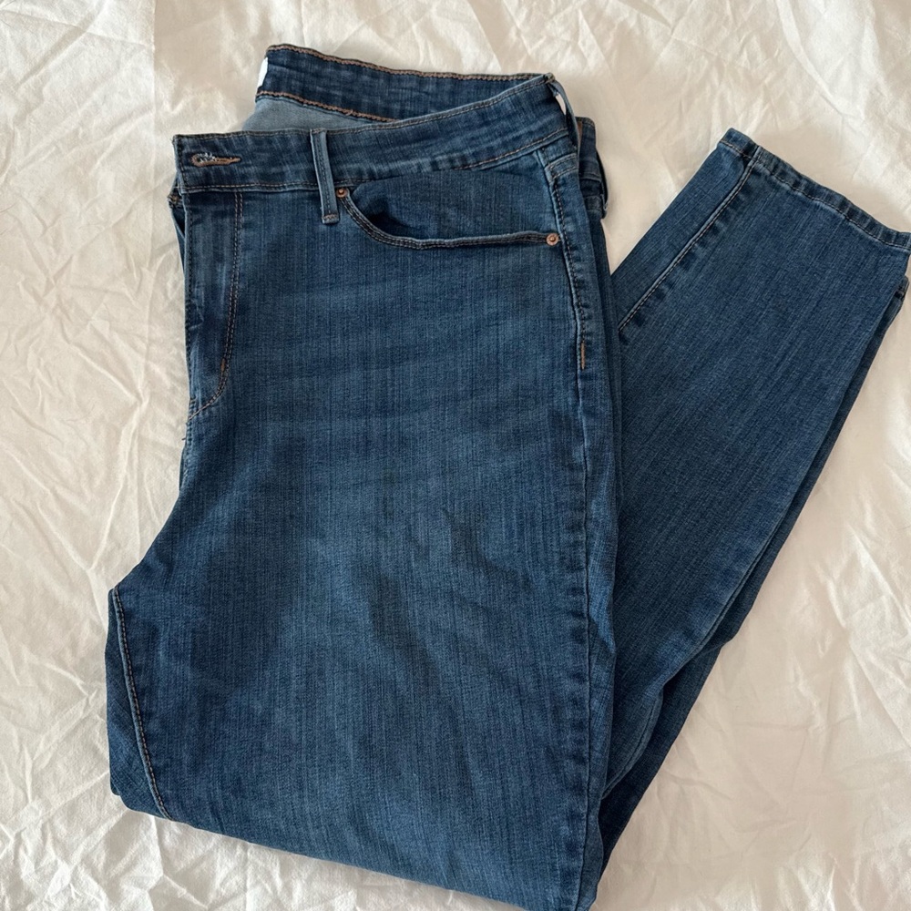 Denizen from Levi's Dark Blue Straight Leg Women's Jeans